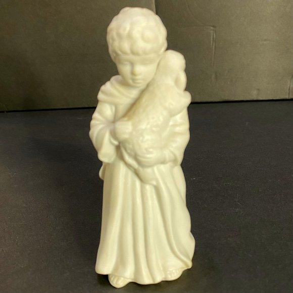 Vintage 1983 Avon Nativity Collectibles The Shepherd Boy Porcelain Figurine 2830 - Picture 1 of 5